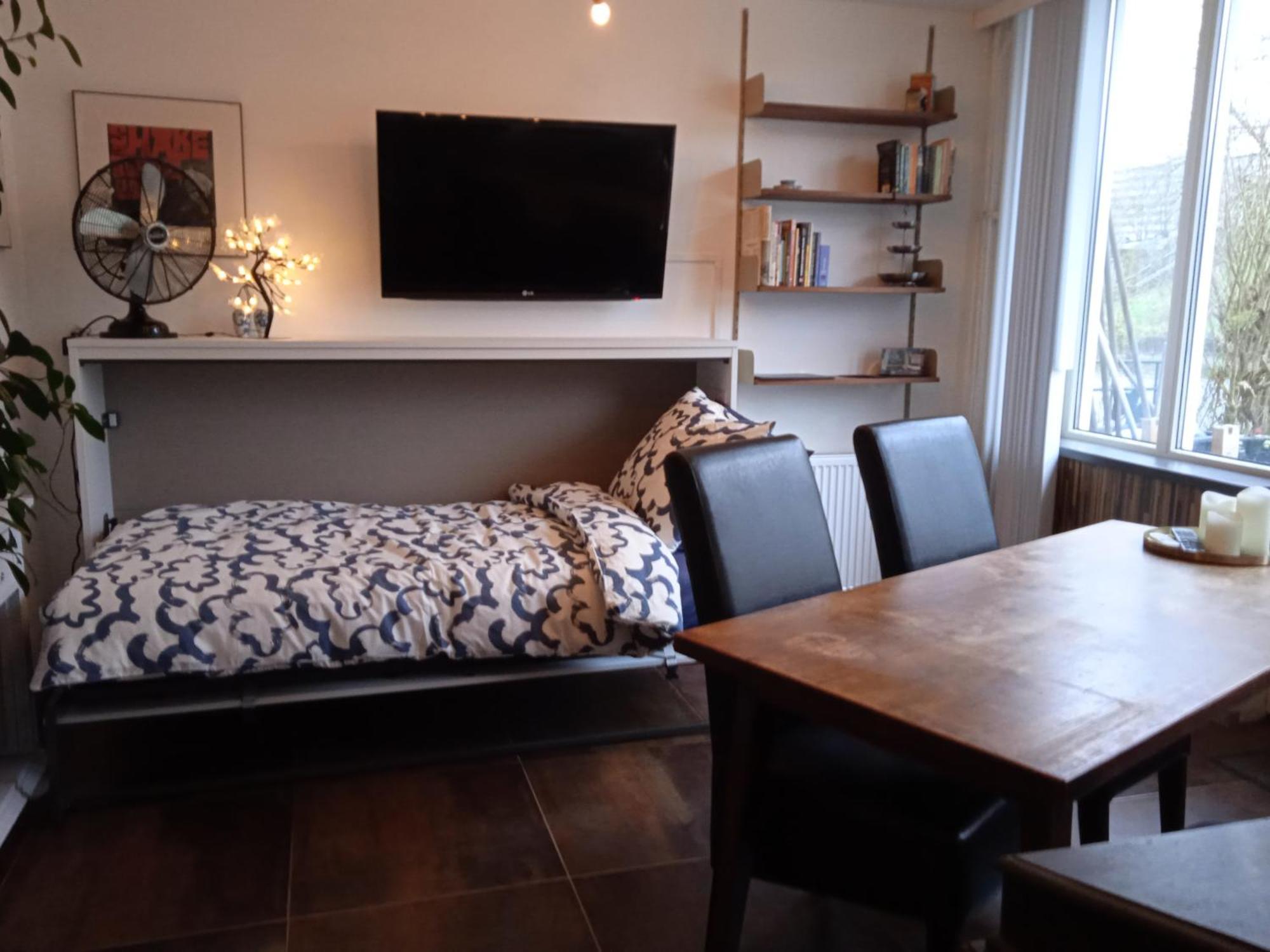 Bed And Breakfast Amsterdam West ภายนอก รูปภาพ